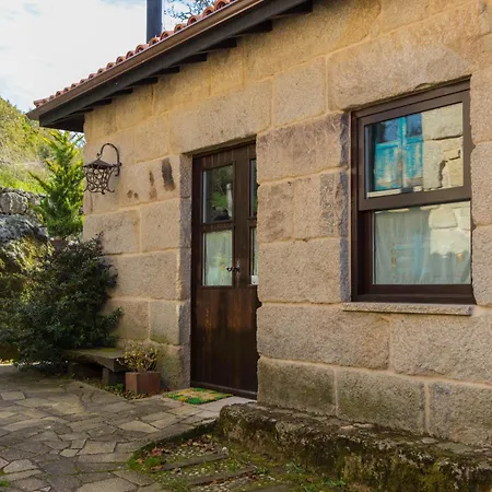 Casinas De Acevedo Junquera de Ambía